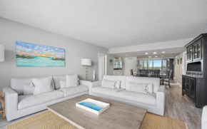 Serene Waterfront Oasis With Deeded Beach Access